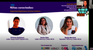 Cibersecurity experts sharing knowledge with girls