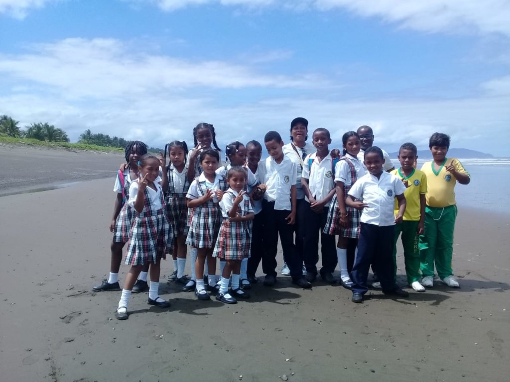 Saving Kids & Turtles in Jurado, Colombia