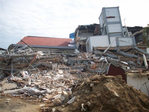Indonesia Earthquake: Provide Clean Water