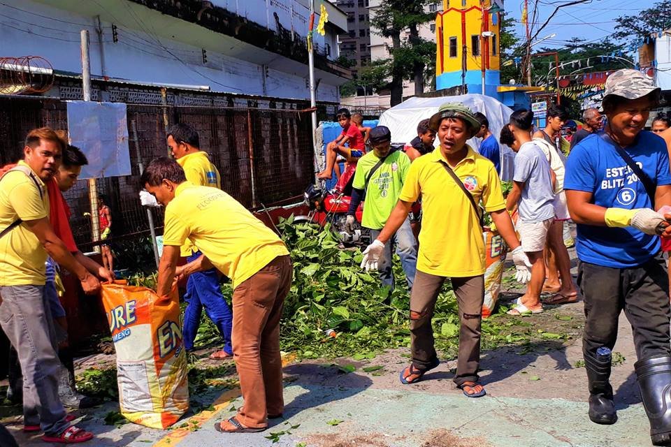 The Community participates in the Estero Clean -Up