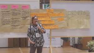 Barangay LGU leader shares during the training