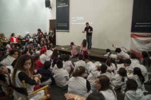 deaf adults interact with deaf children