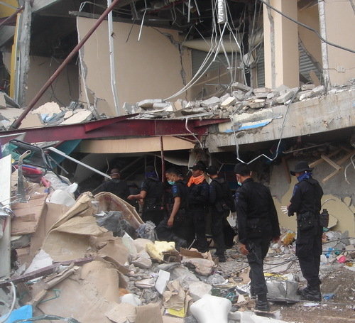 Indonesia Earthquake: Provide Necessities
