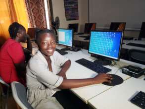 Hannah in computer class