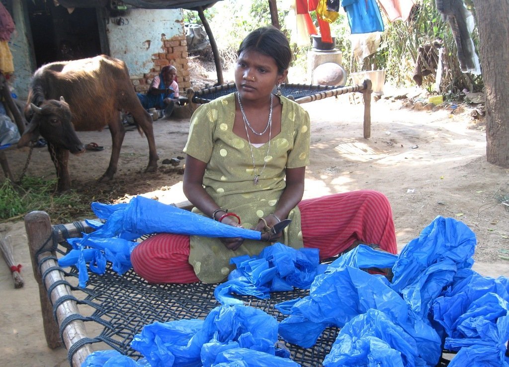 Empower 300 survivors with jobs & renewable energy