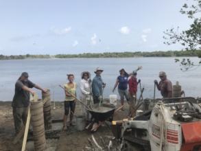 The posts of our bird hut are now set in concrete!