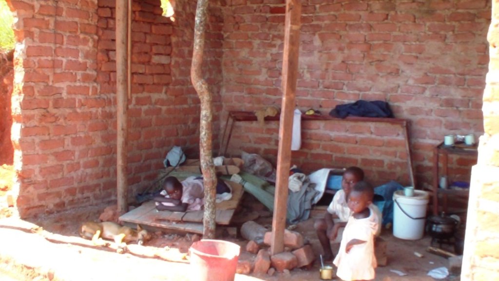 Alleviate the plight of Cyclone Idai Survivors
