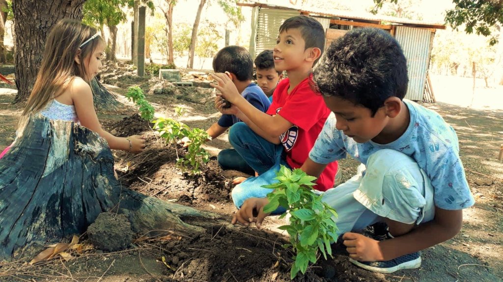Build a School Cafeteria & Kitchen in Nicaragua