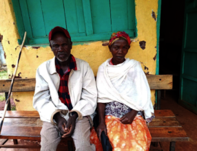 Beyenech (in discomfort and pain, before surgery)