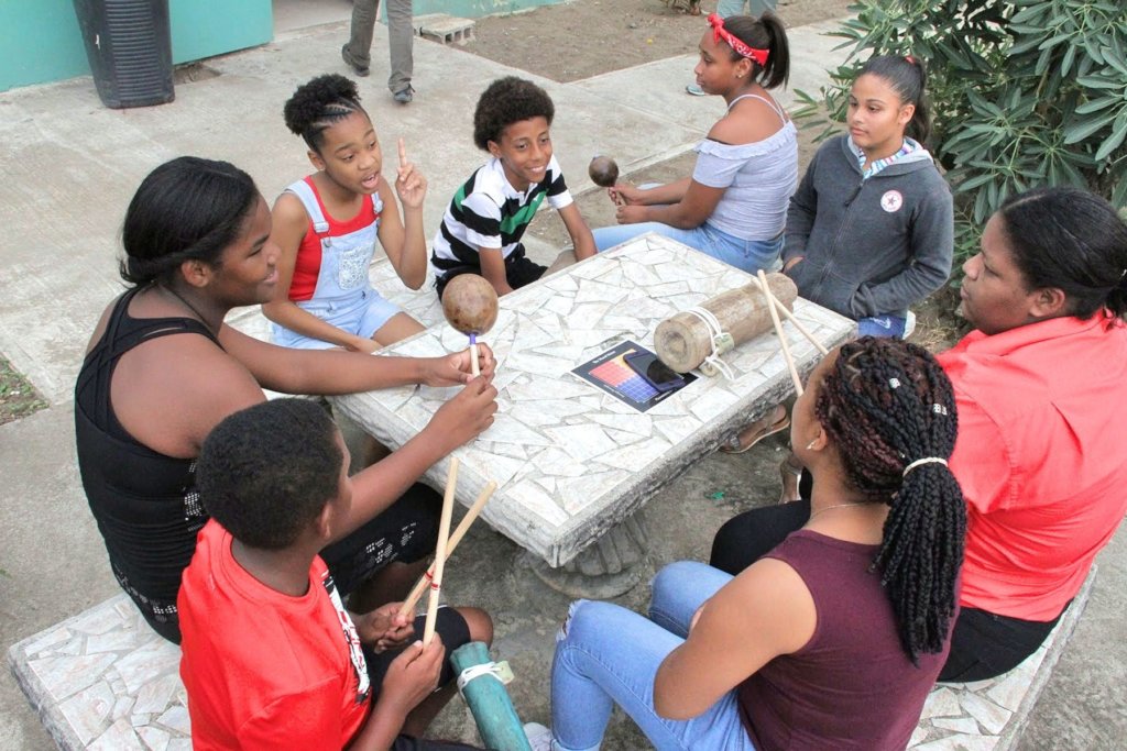 Help Us Empower Women to Make Loiza Thrive