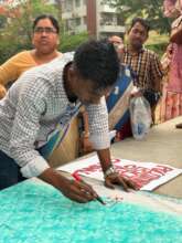 People was expressing their inner words on saree
