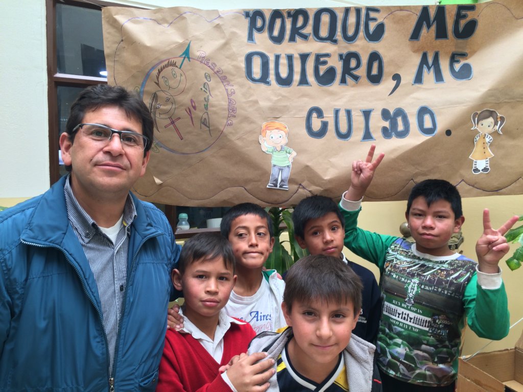 Empower 40 Colombian kids in extreme poverty
