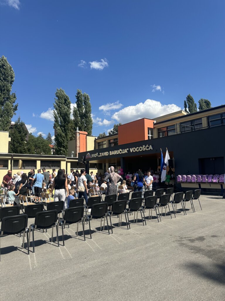 Welcome ceremony for first-grade students.