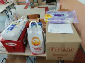 Content of a food parcel families receive