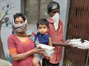 Free food for hungry slum dwellers