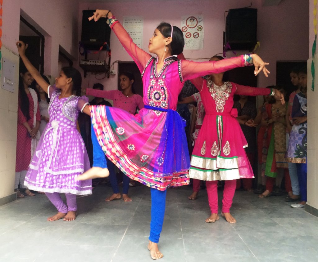 Send 1000 Girls to Schools in India