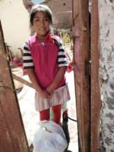 Food delivery to one of our Picaflor families
