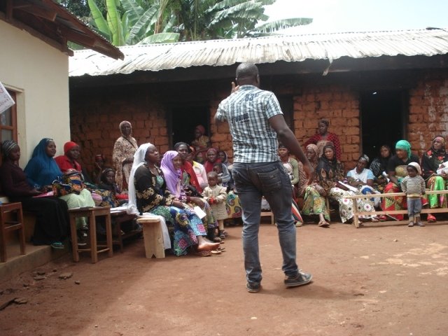 Stabilizing communities hosting IDPs in Cameroon