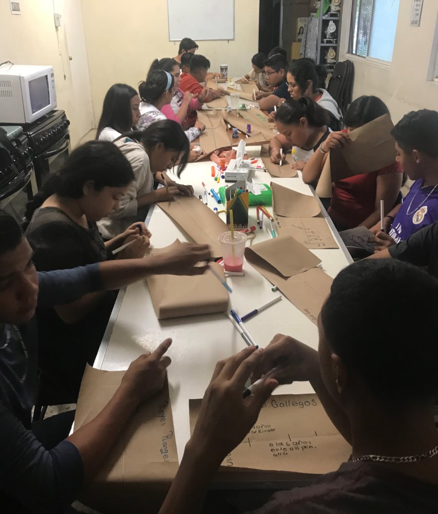 Help 286 Mexican teenagers to stay in school