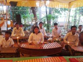 SCC's children are playing Khmer traditional music