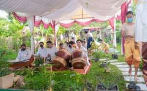 Trained students perform Khmer Traditional music