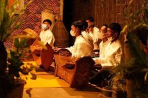 Students are hired to play at a restaurant