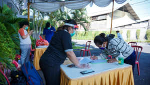 Donation distribution in Kuta-Sanur