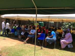 Bronwyn addressing SHG members