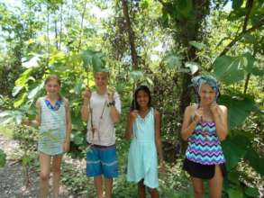 Kids volunteering at KSTR