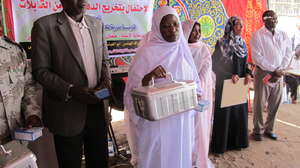 Graduate receiving equipment box