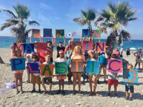 Local Volunteers Join in Massive Beach Clean Up