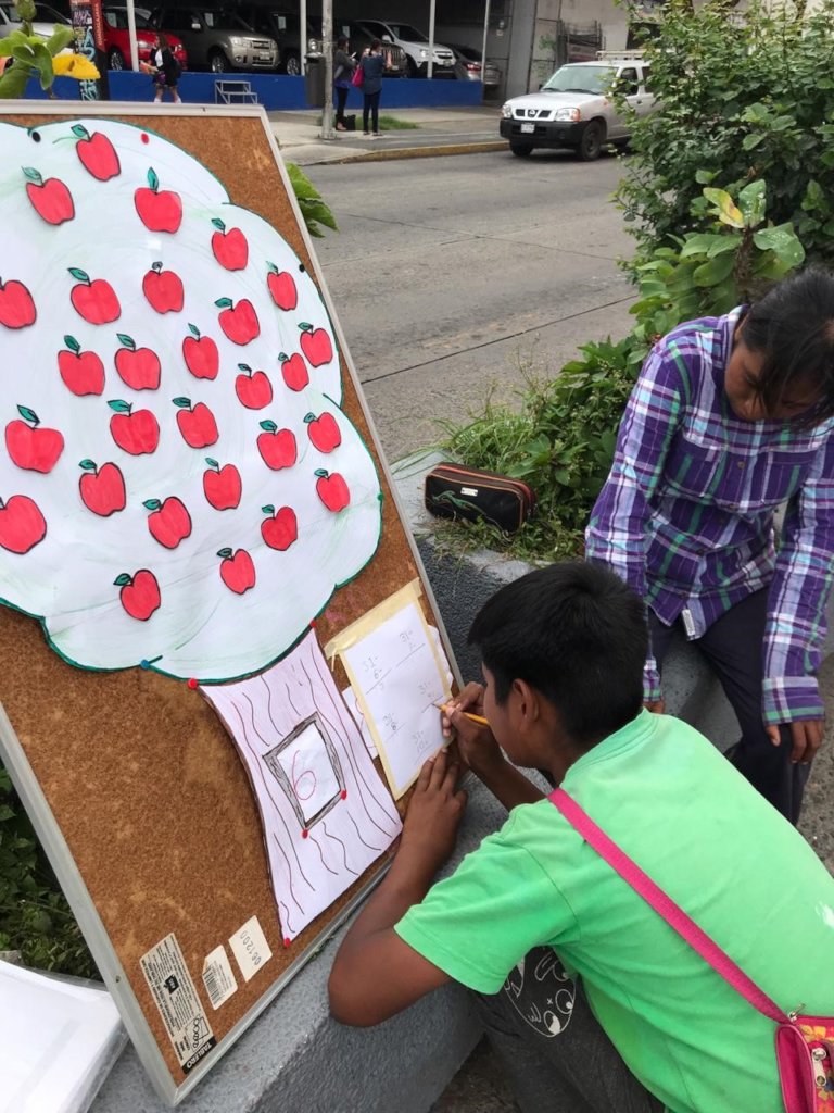 Educate 80 street working children in Guadalajara!