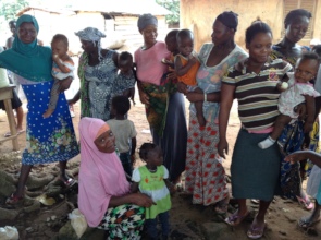 Alima & other mothers in Kukubuso GHFGHC program.