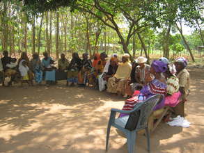 Ghanian women discuss new information