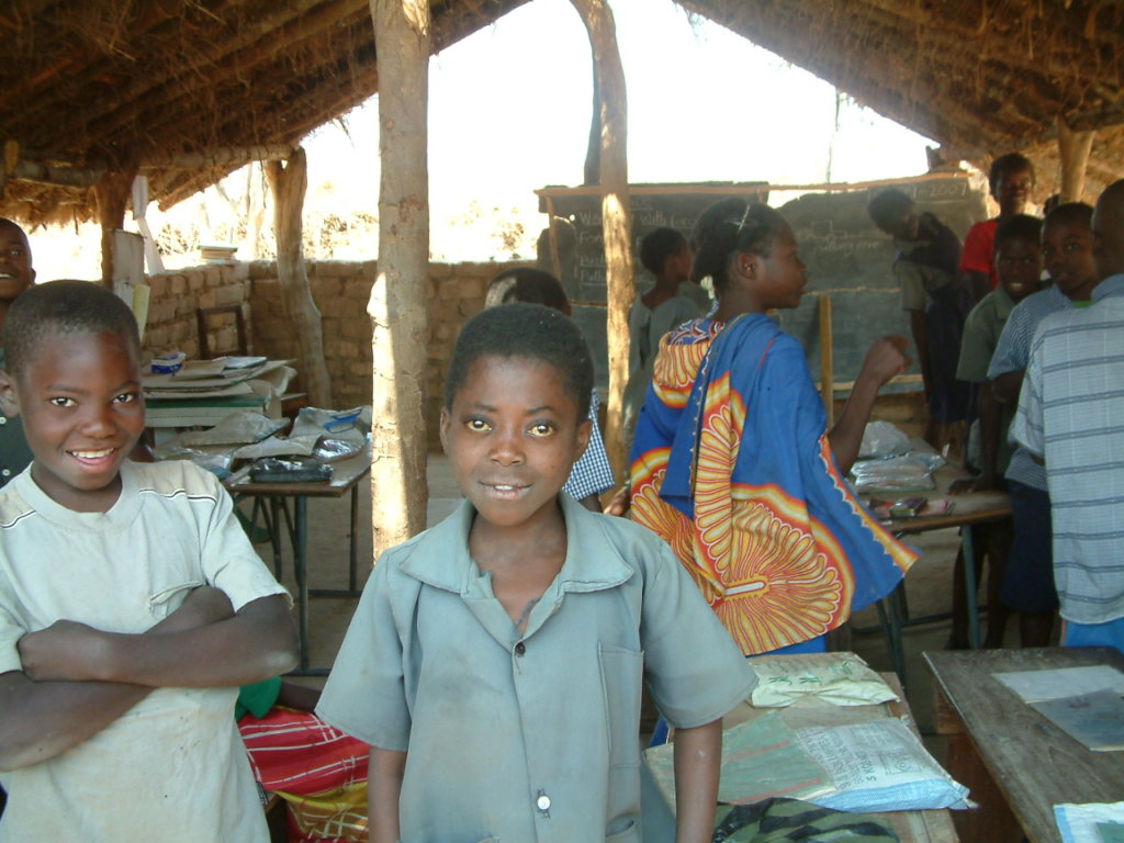 To assistance 100 vulnerable children in Zambia