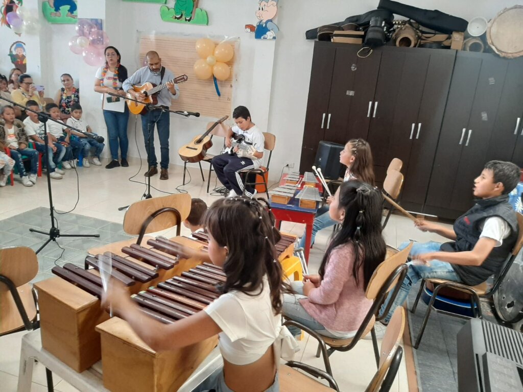 Bogota: Opportunities for 120 children & youngters