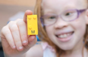 Braille Bricks: a tool for Blind Children literacy