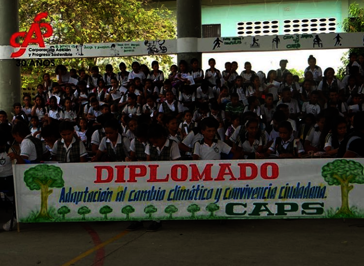ENVIRONMENTAL TRAINING FOR 1000 COLOMBIAN FAMILIES