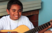TRALALA    Everybody Should Play Music