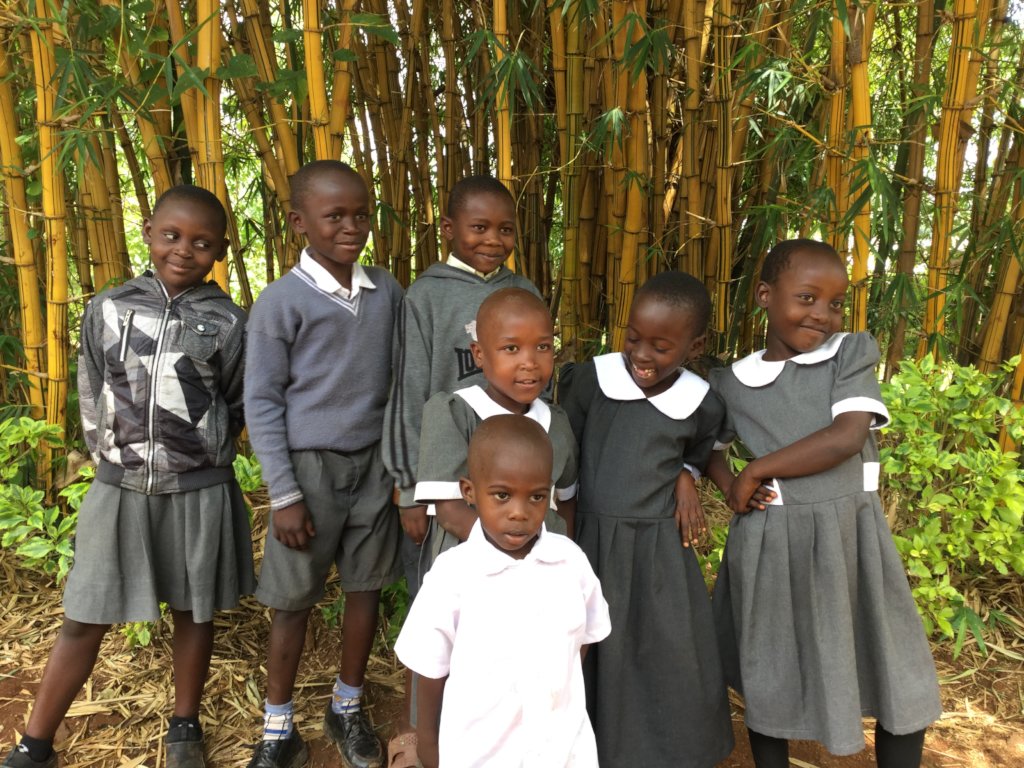 Educate 100 children and youths in Kenyan Rurals