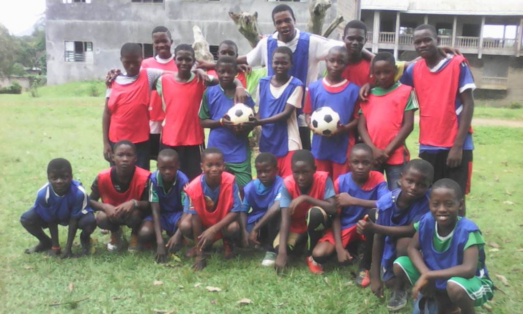 Bring Peace to 5000 displaced children in Cameroon