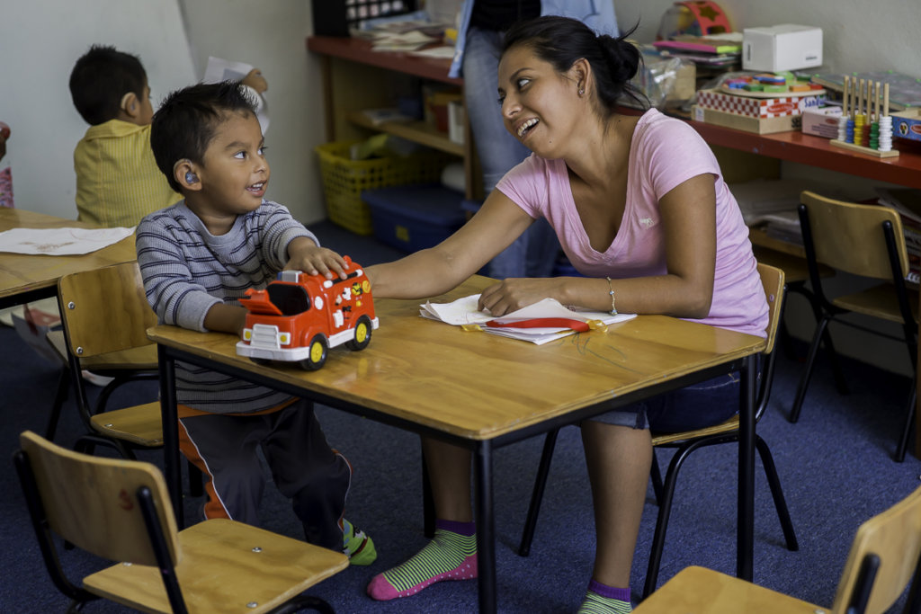 Support 45 children with hearing loss in Mexico