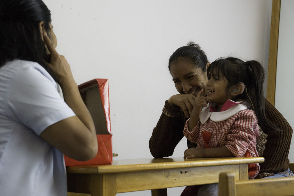 Support 45 children with hearing loss in Mexico