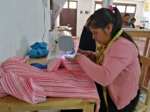 artisans women learned to use the sewing machine