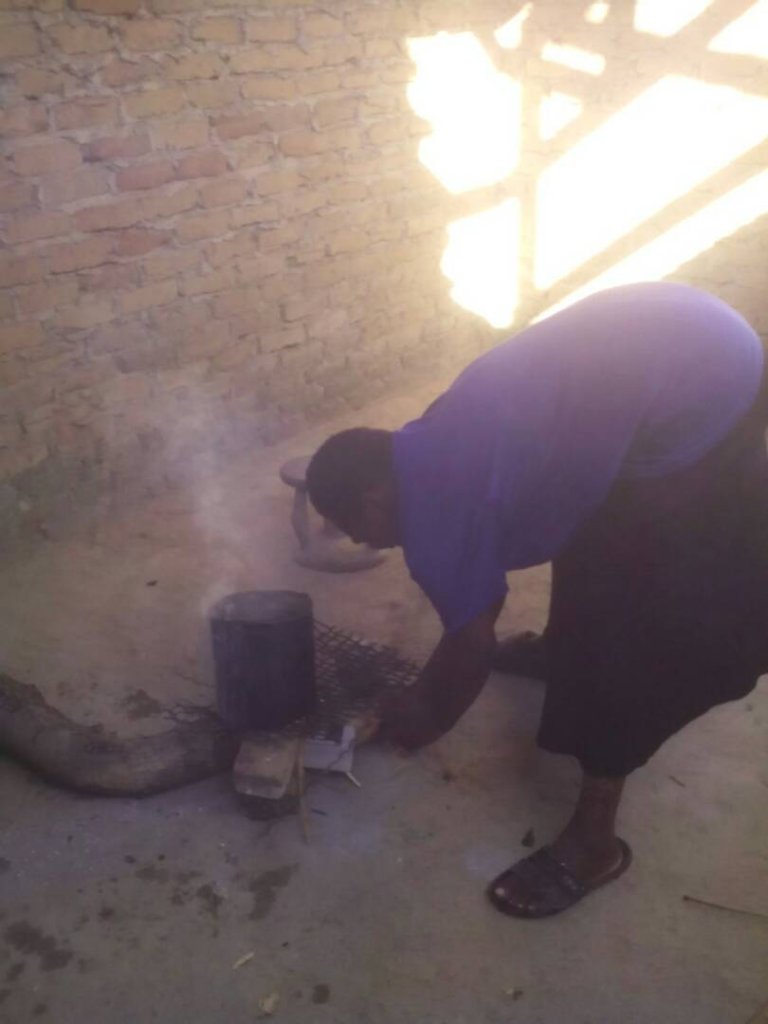 Connect 500 women to electricity in Zimbabwe