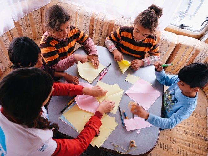 Save 136 refugee children along EU-Serbia borders