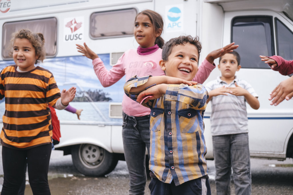 Save 136 refugee children along EU-Serbia borders