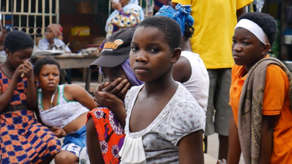 Give livelihood skills to 30 kayayo girls in Ghana