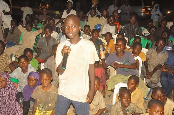 Cloth 500 Poor Almajiri Children in Keffi