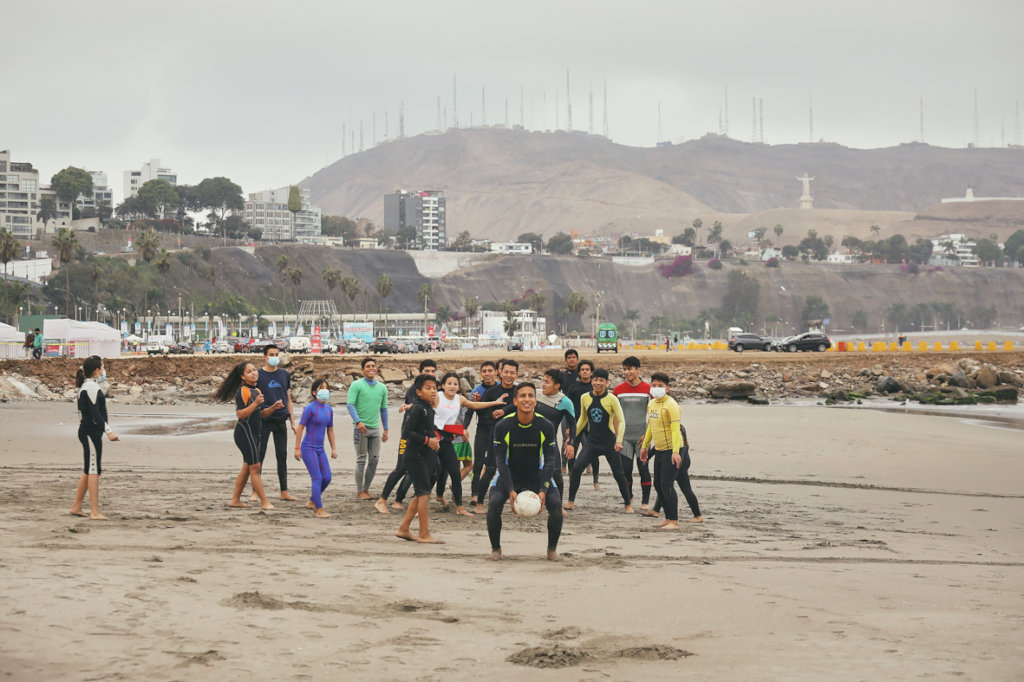 Support disadvantage children through Surf Therapy